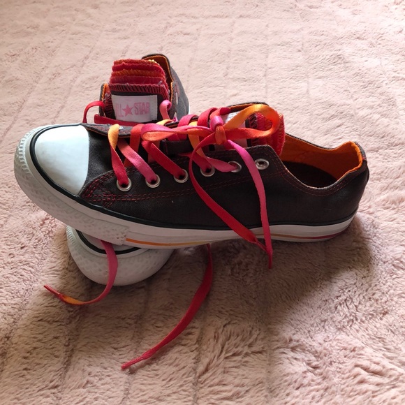 Converse shoes - Picture 4 of 5